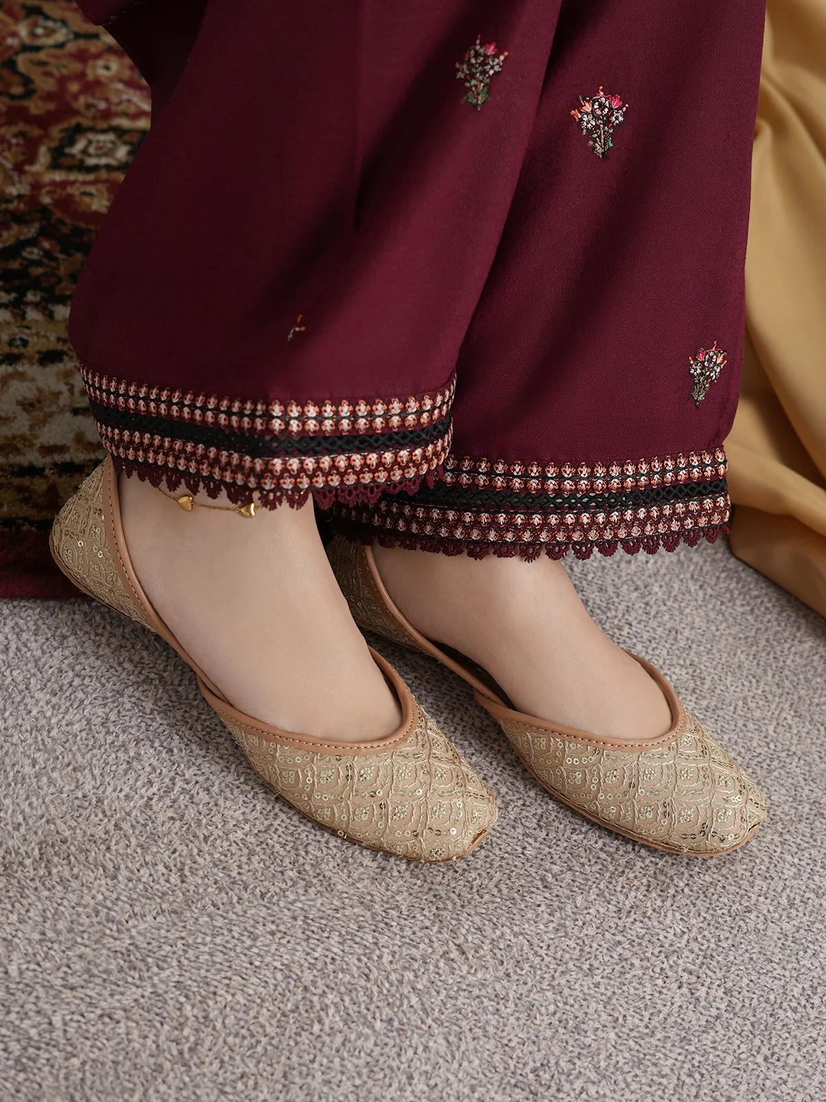 Women "JHANKAR" Traditional Comfort Khussa