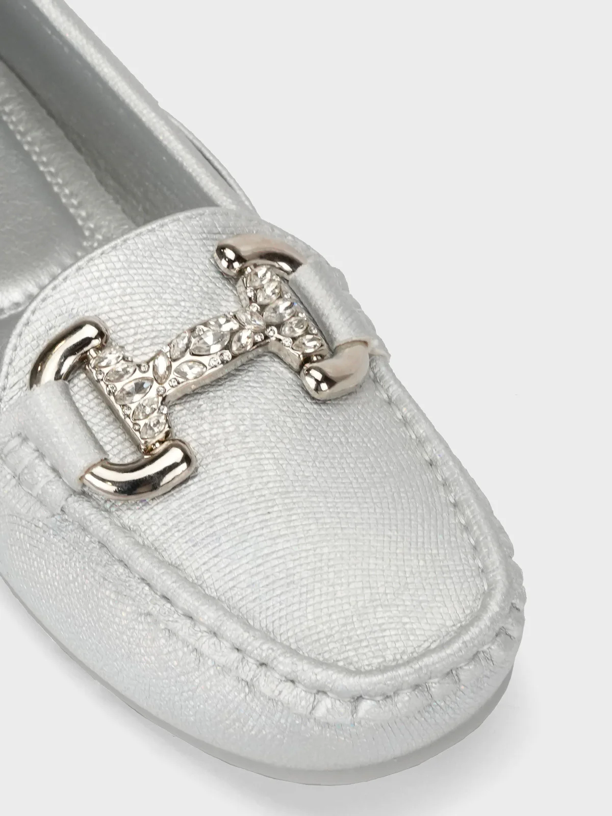 Women "FARGO" Round Toe Stylish Moccasins - Image 4