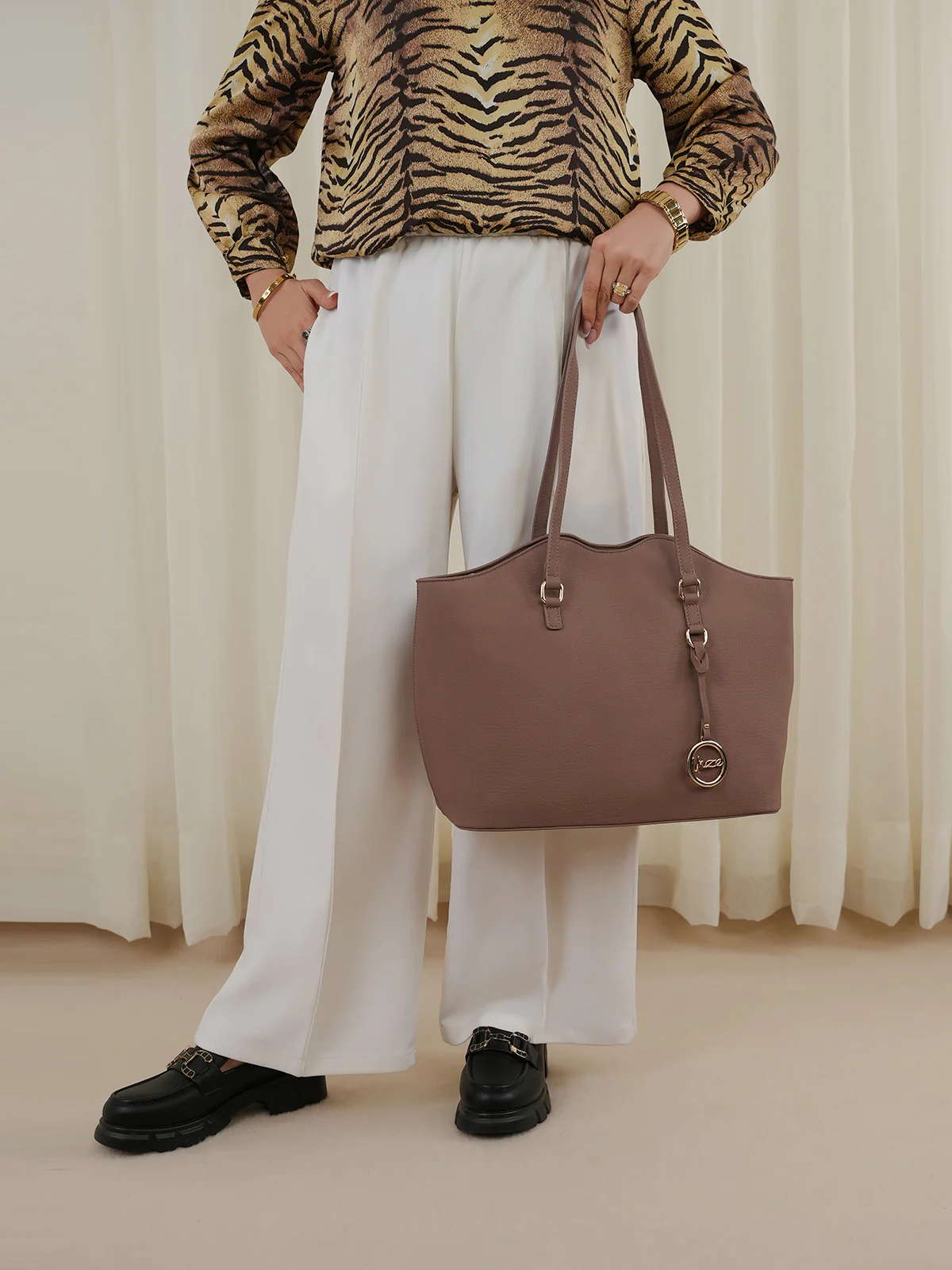 Women "GABRIE" Stylish Design Handbag - Image 3