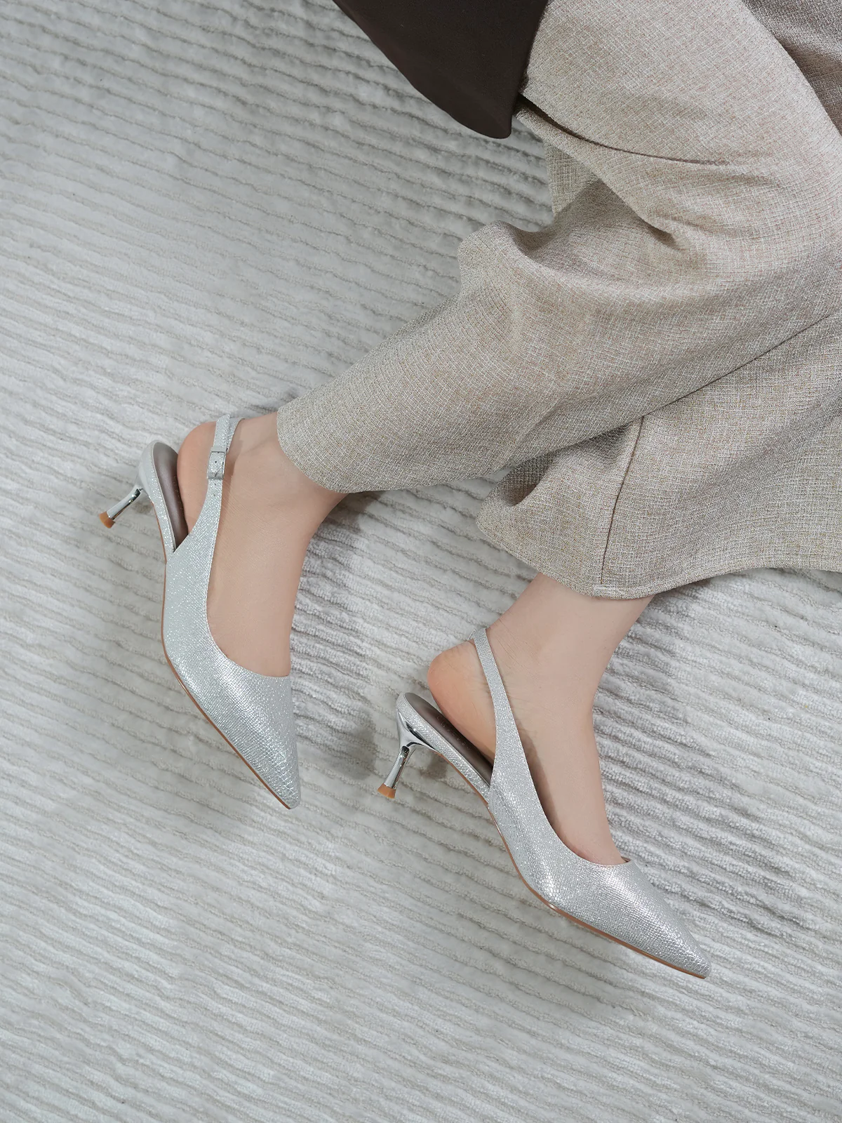 Women "GATSBY" Modern Buckle Sandals - Image 10