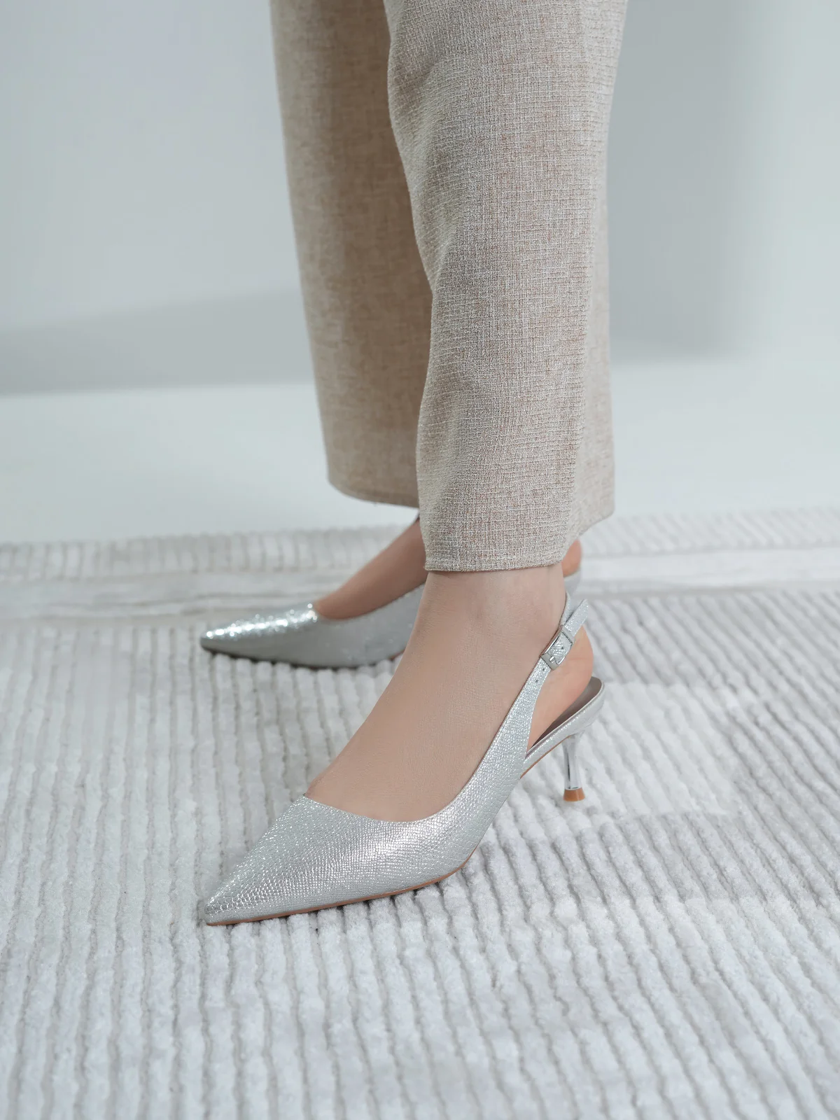 Women "GATSBY" Modern Buckle Sandals - Image 3