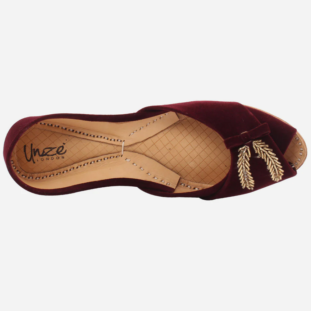 WOMEN "GLADYS" THREAD DESIGN DETAILED UPPER KHUSSA - Image 4