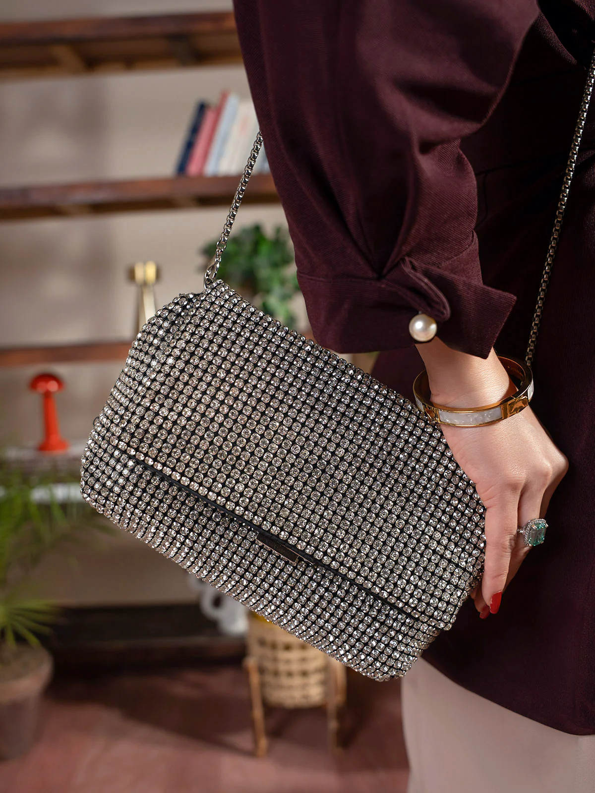 Women "GLORIA" Elegant Fancy Clutch - Image 10