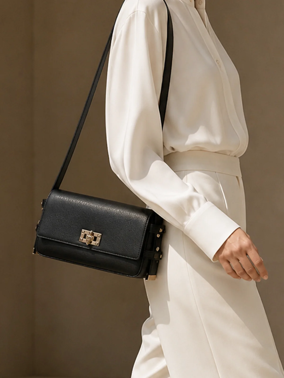 Women "HAILEY" Trendy Flap Bag