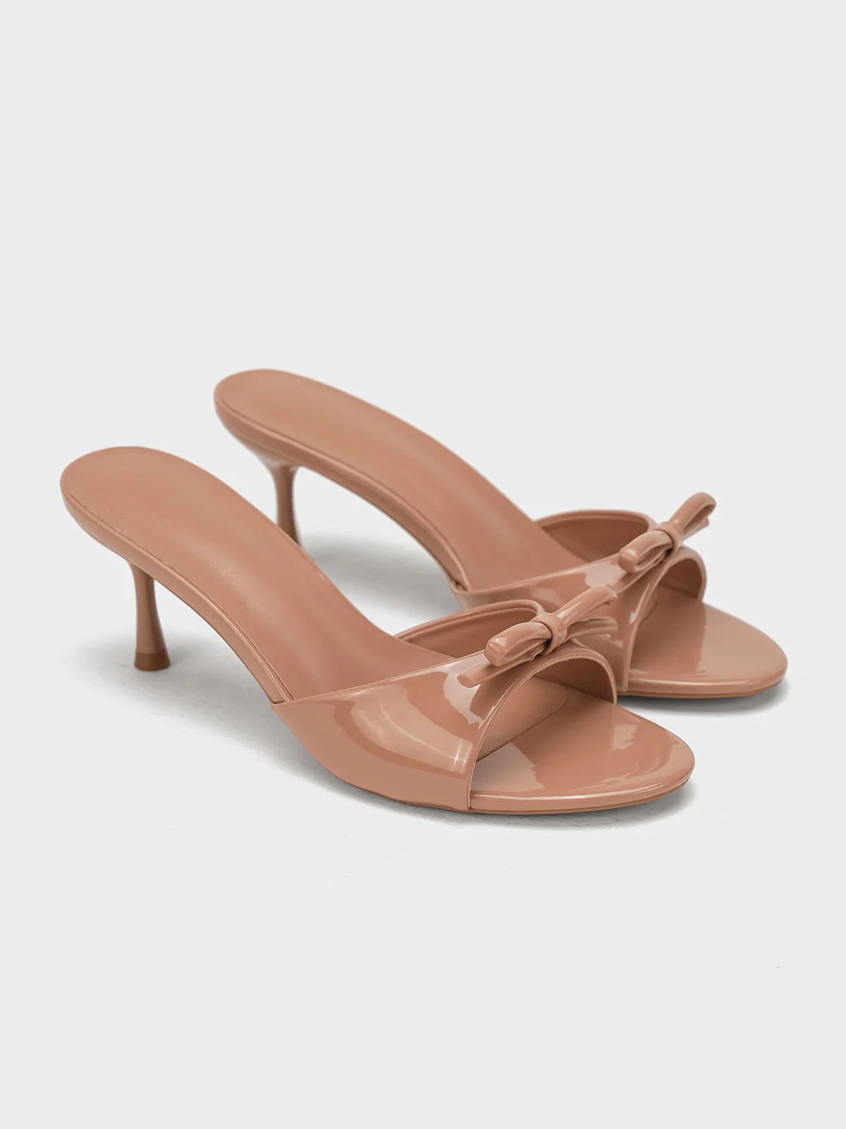 Women "HAVOC" Glossy Slip On Sandals - Image 4