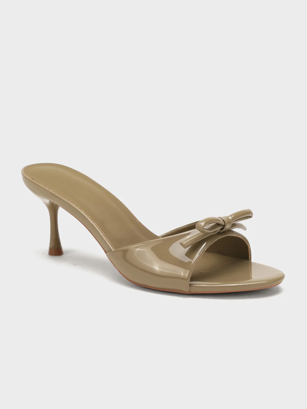 Women "HAVOC" Glossy Slip On Sandals