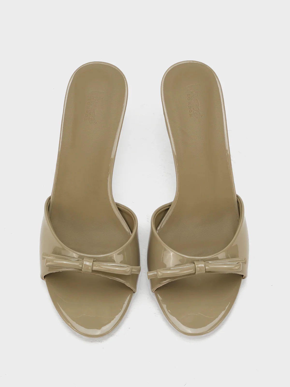 Women "HAVOC" Glossy Slip On Sandals - Image 8