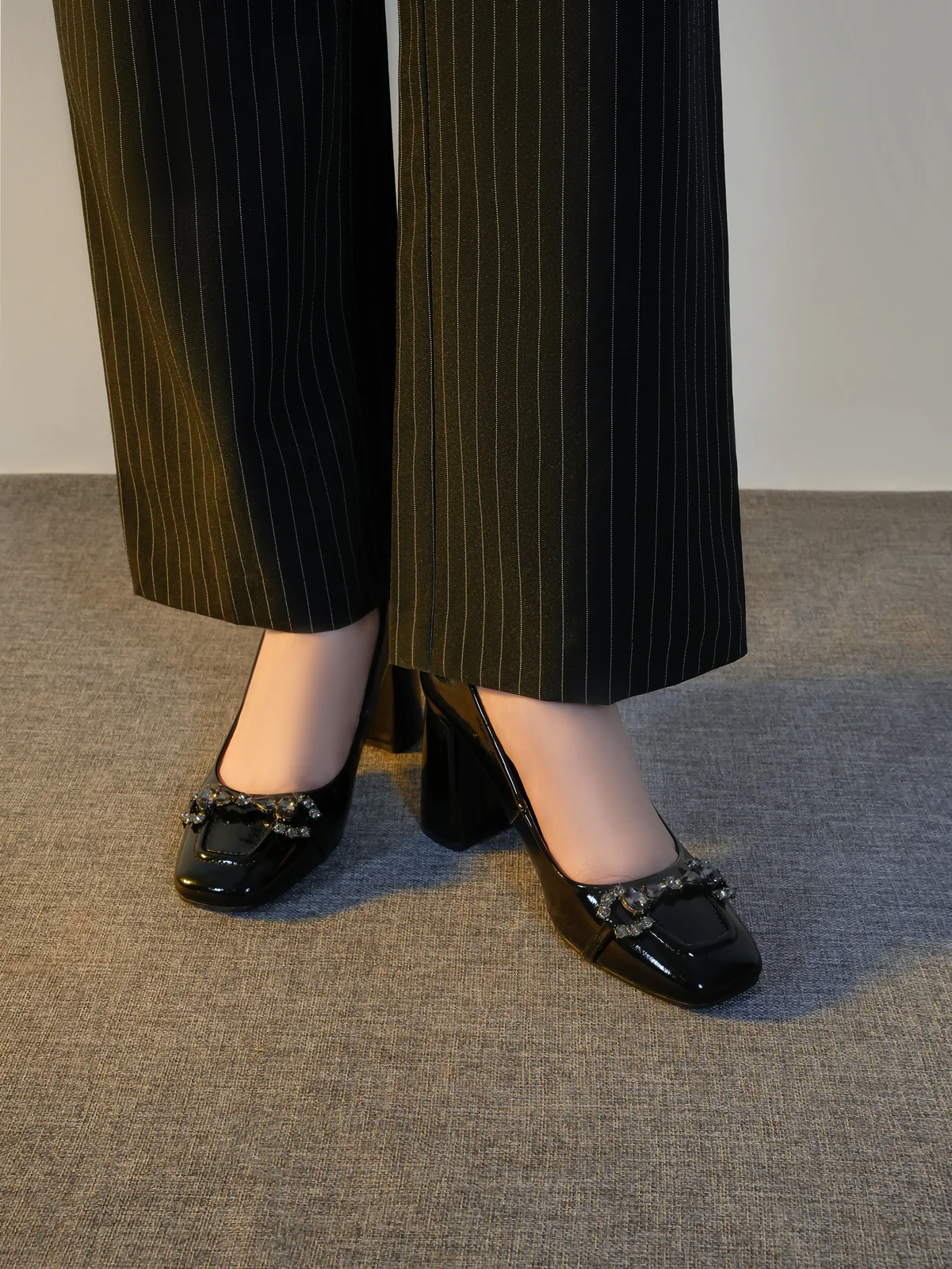 Women "HINATA" Formal Comfort Courts - Image 3