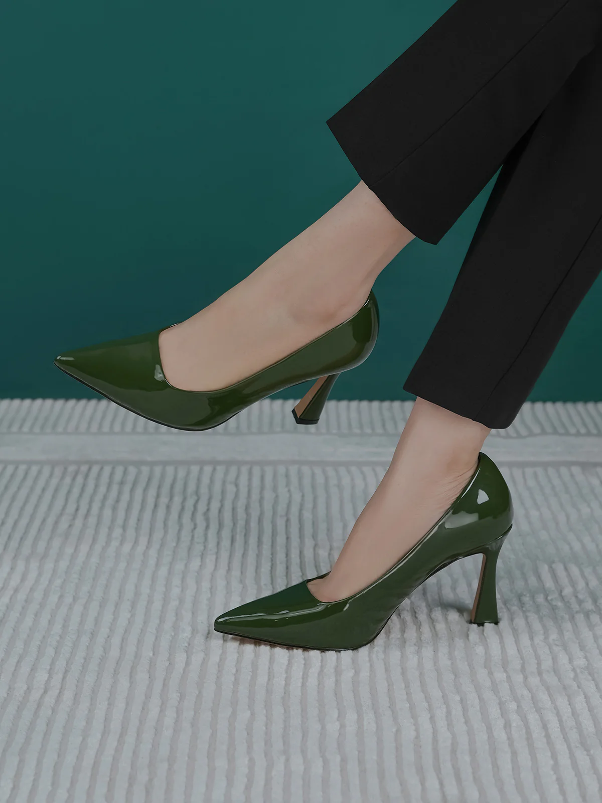 Women "IGRAINE" Slip-On Style Court Shoes - Image 6