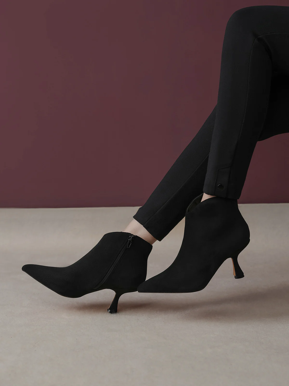 Women "JAYDEN" Stylish Zipper Boots