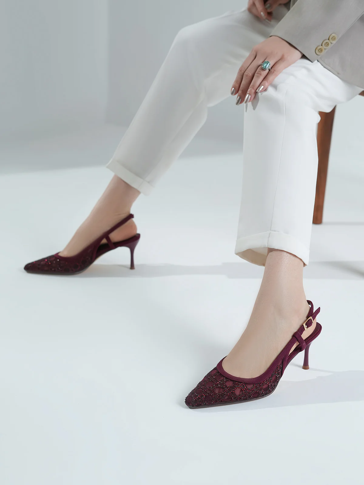 Women "JEROLD" Embellished Detailing Sandals - Image 3