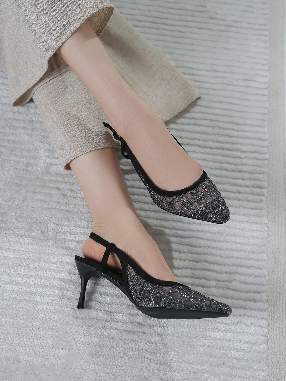 Women "JEROLD" Embellished Detailing Sandals - Image 10