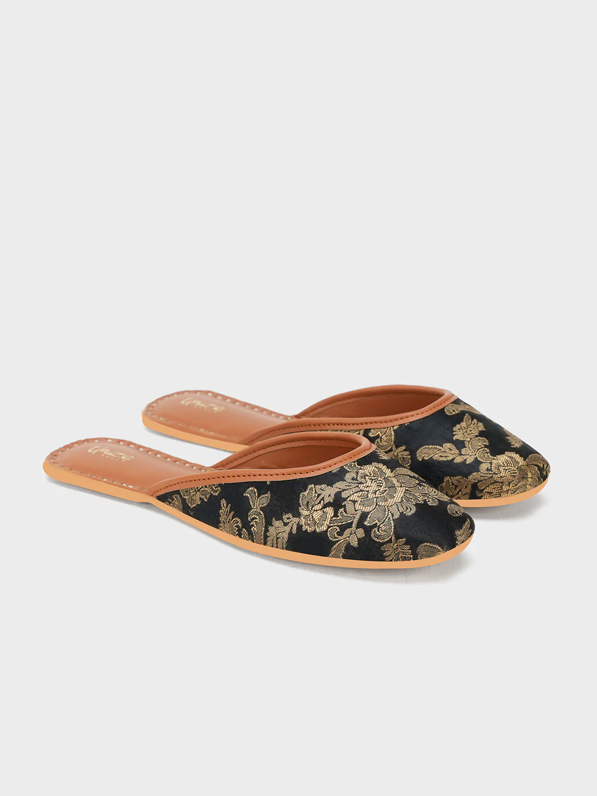 Women "GAUHAR" Comfort Casual Khussa - Image 4