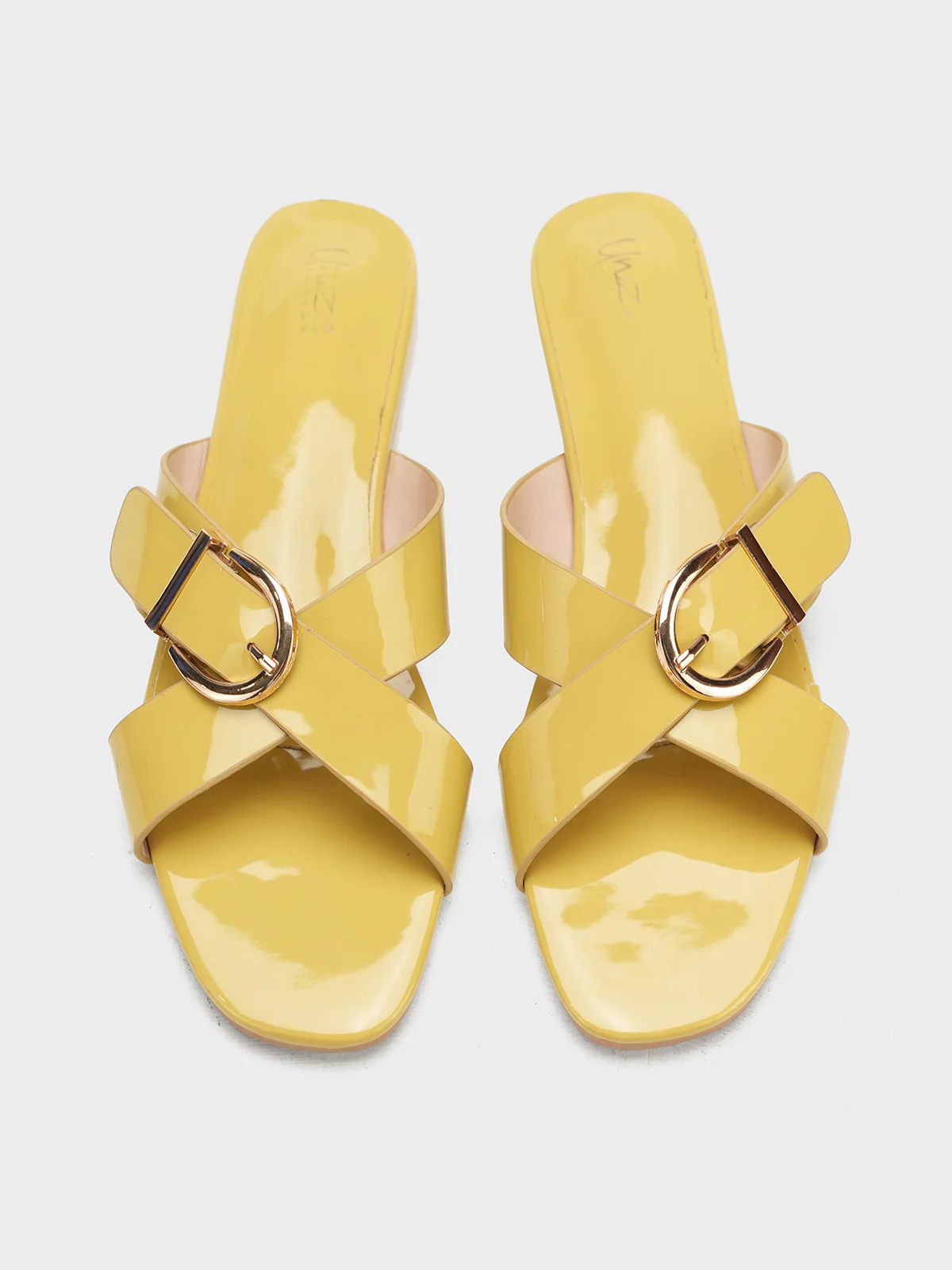 Women "JOHSN" Simple Stylish Slippers - Image 8