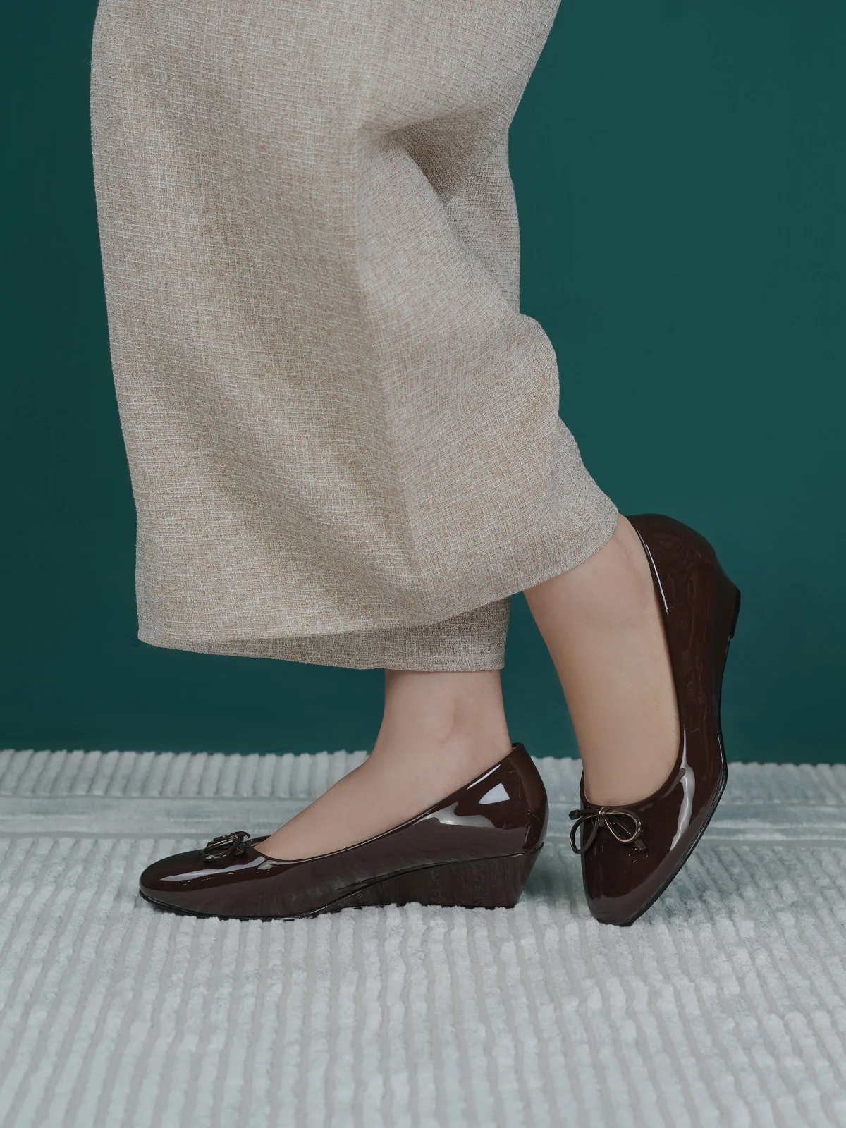 Women "KANELO" Comfortable Wedge Courts