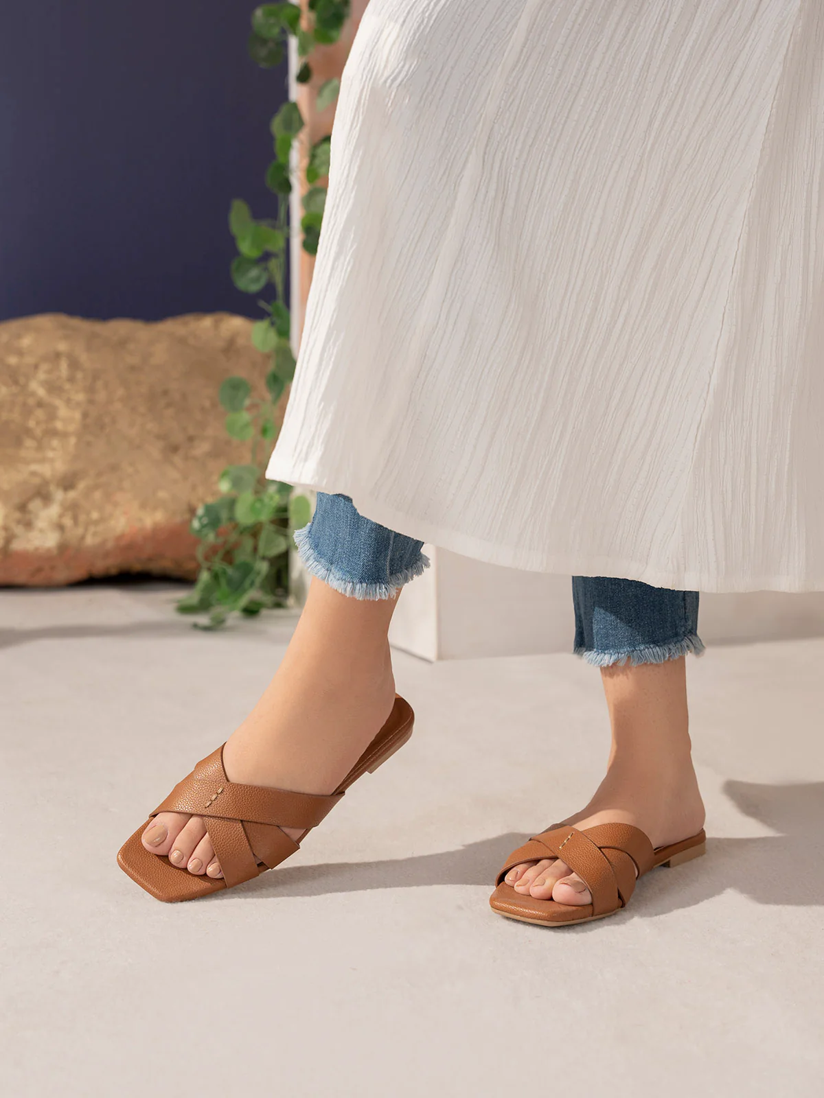 Women "KRIANG" Smooth Lightweight Slippers
