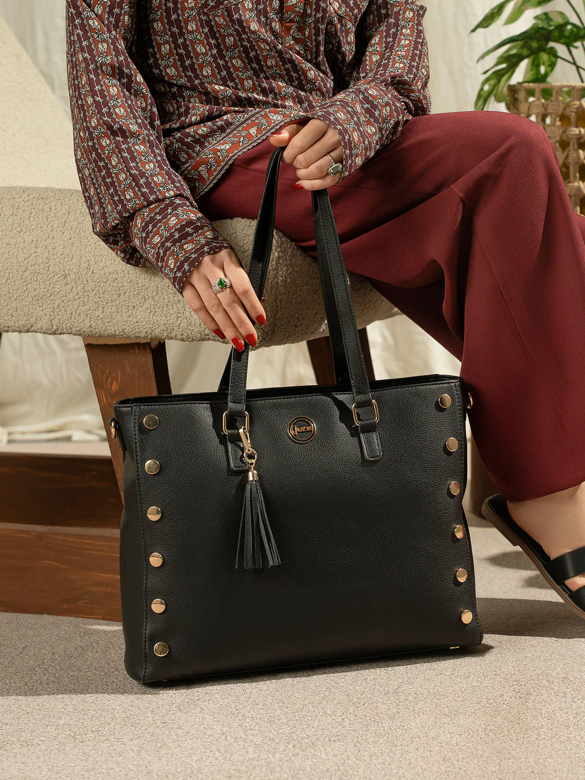 Women "LARISA" stylish design Tote Bag - Image 3