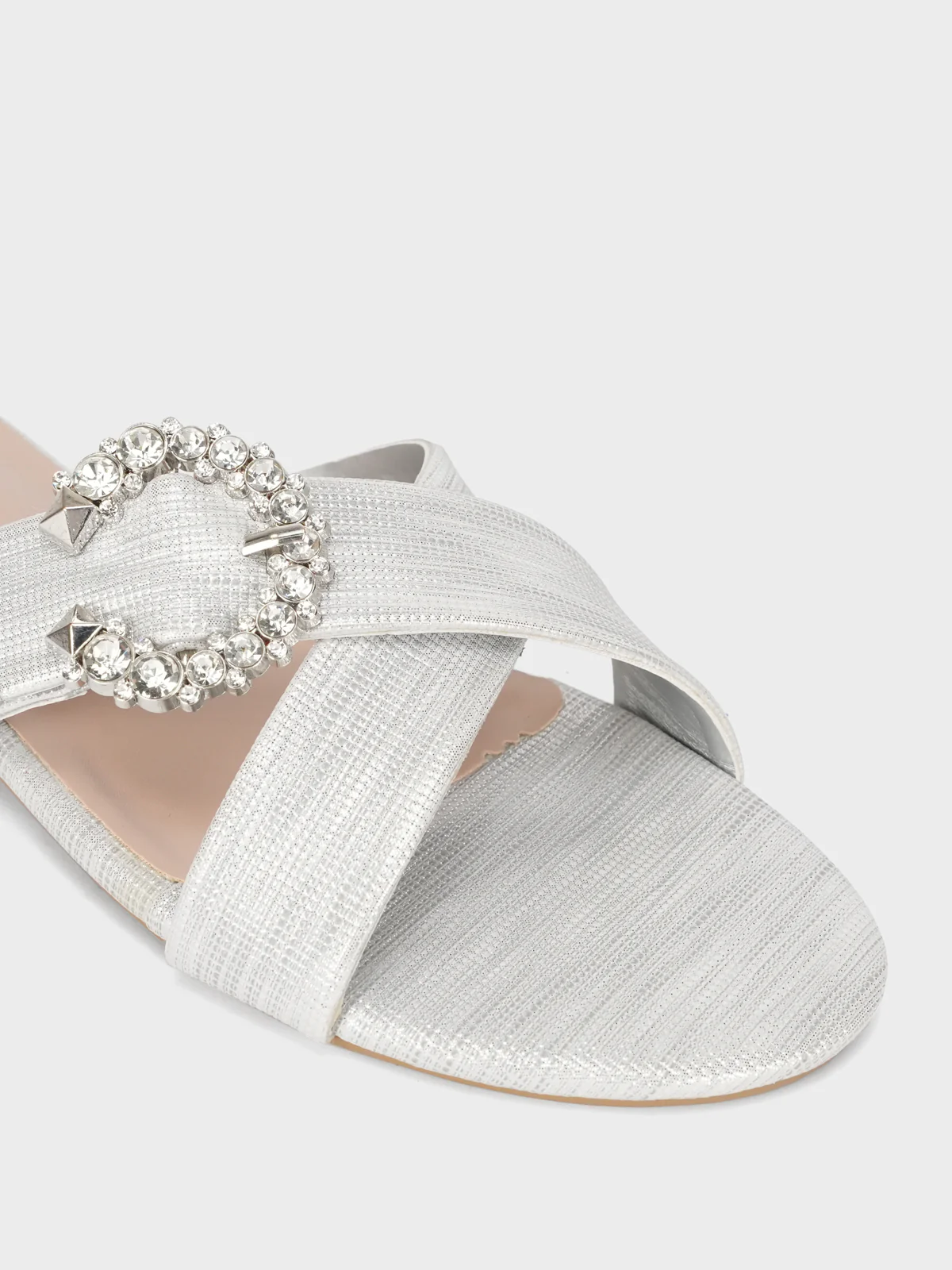 Women "LASZLO" Stylish Fancy Slippers - Image 4