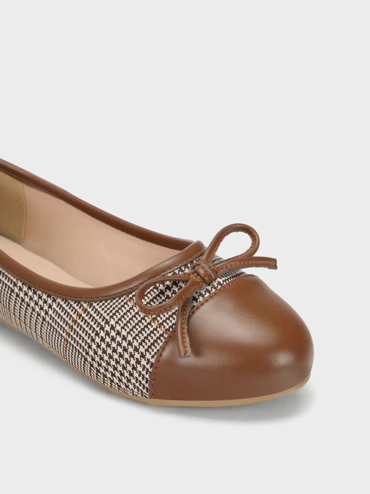 Women "MAIA" Flat Casual Pumps - Image 4