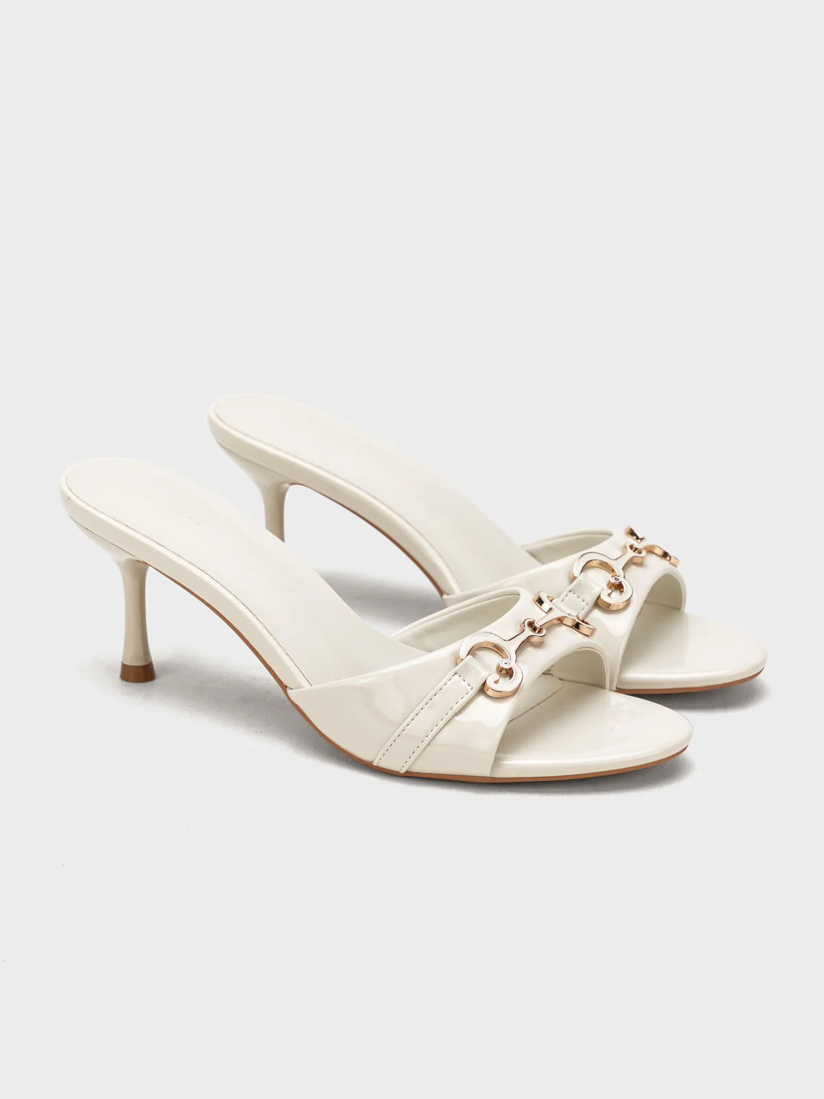 Women "MIRIAN" Stylish Slip On Sandals - Image 4