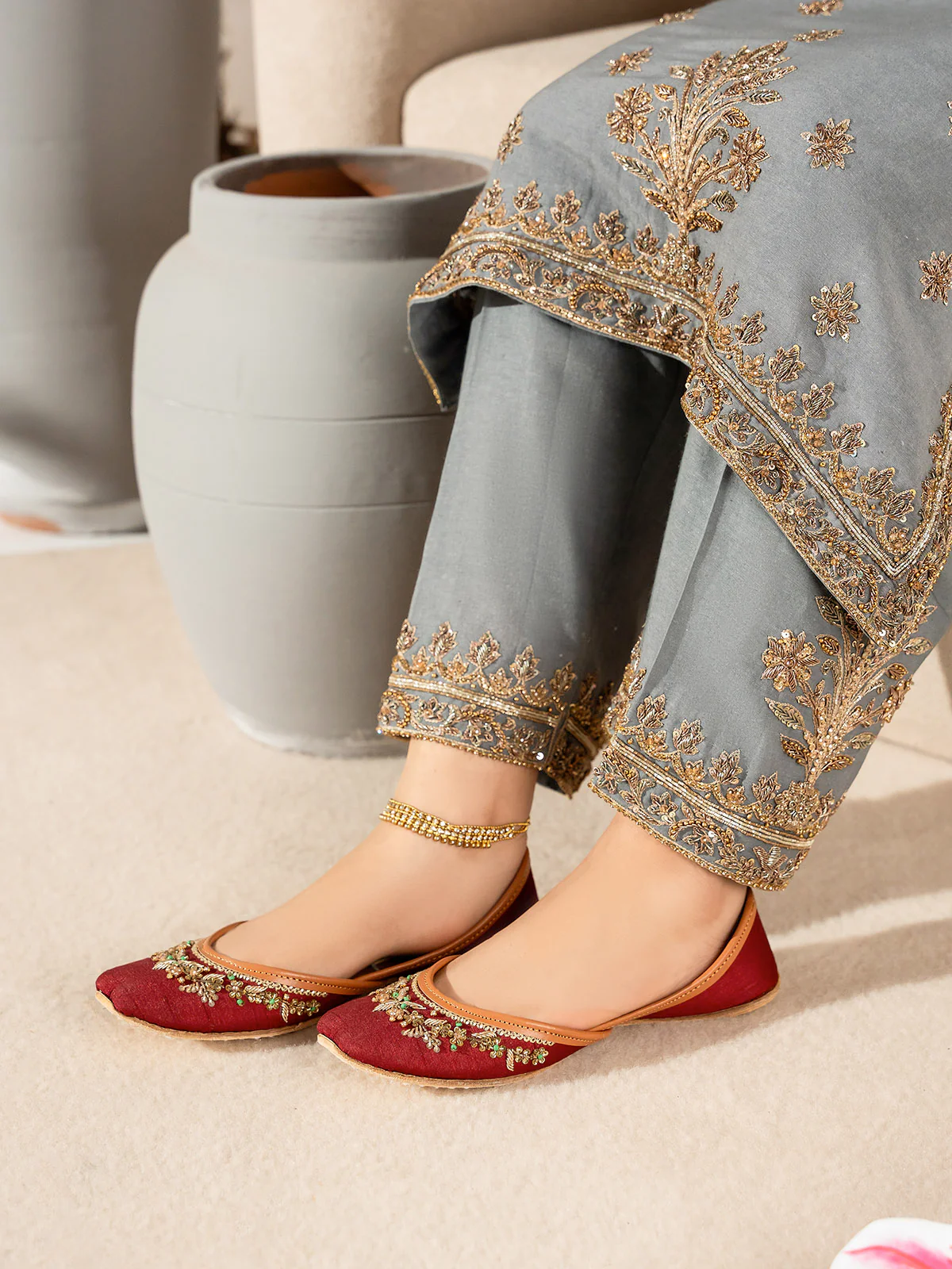 Women "MIZELL" Elegant Comfort Khussa