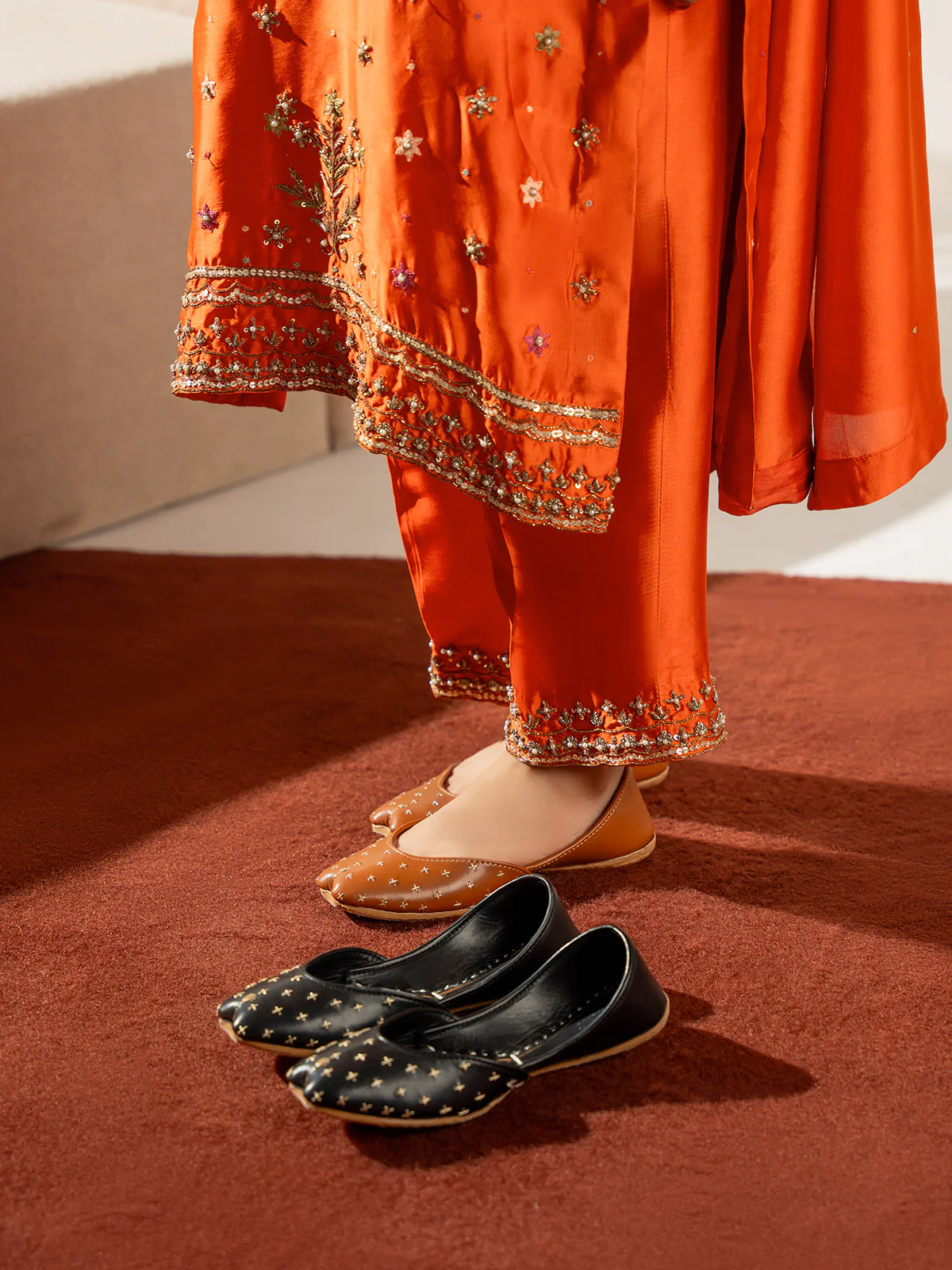 Women "MUZAAD" Traditional Handcrafted Khussa - Image 6