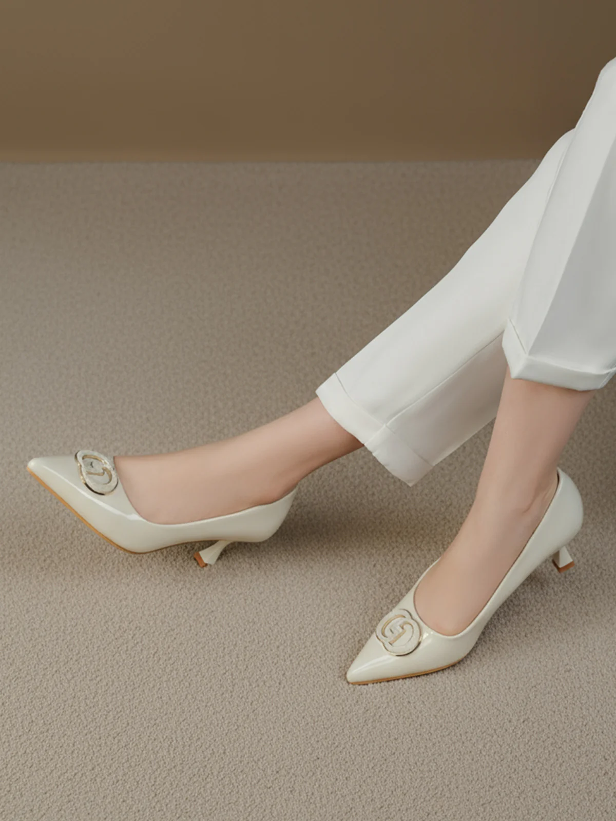 Women "MWINYI" Comfort Court Shoes - Image 6