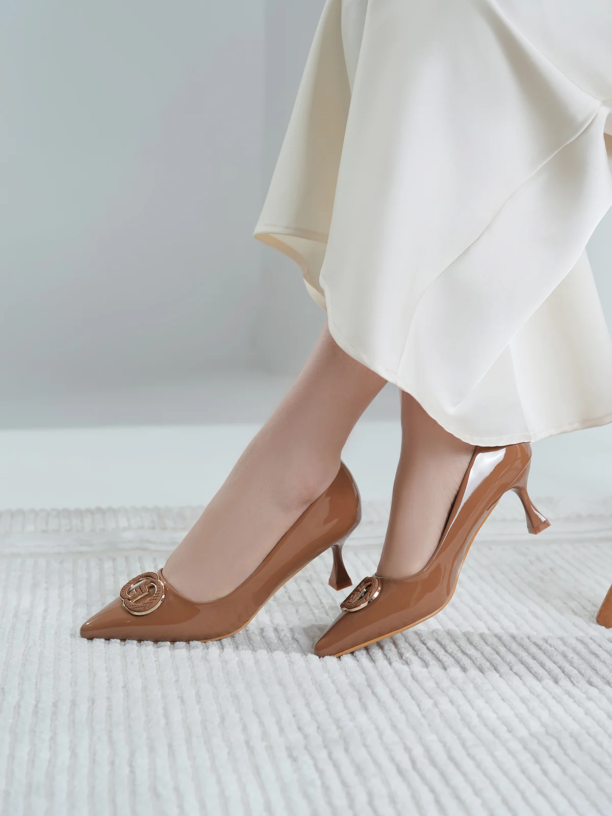 Women "MWINYI" Comfort Court Shoes