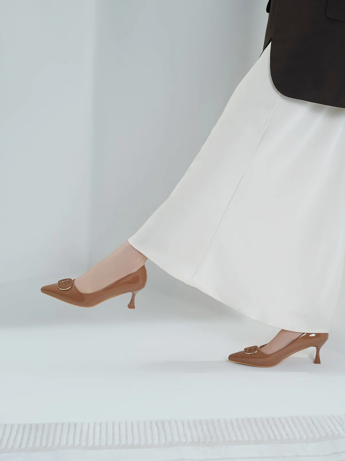 Women "MWINYI" Comfort Court Shoes - Image 10