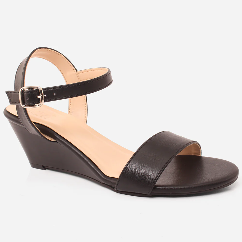 WOMEN "NANA" MATT BUCKLE WEDGE SANDALS