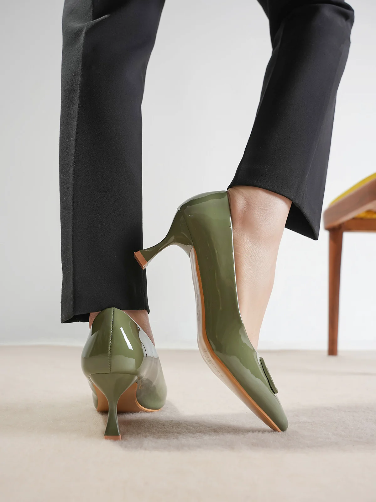 Women "ORAEFO" Graceful Court Shoes - Image 11