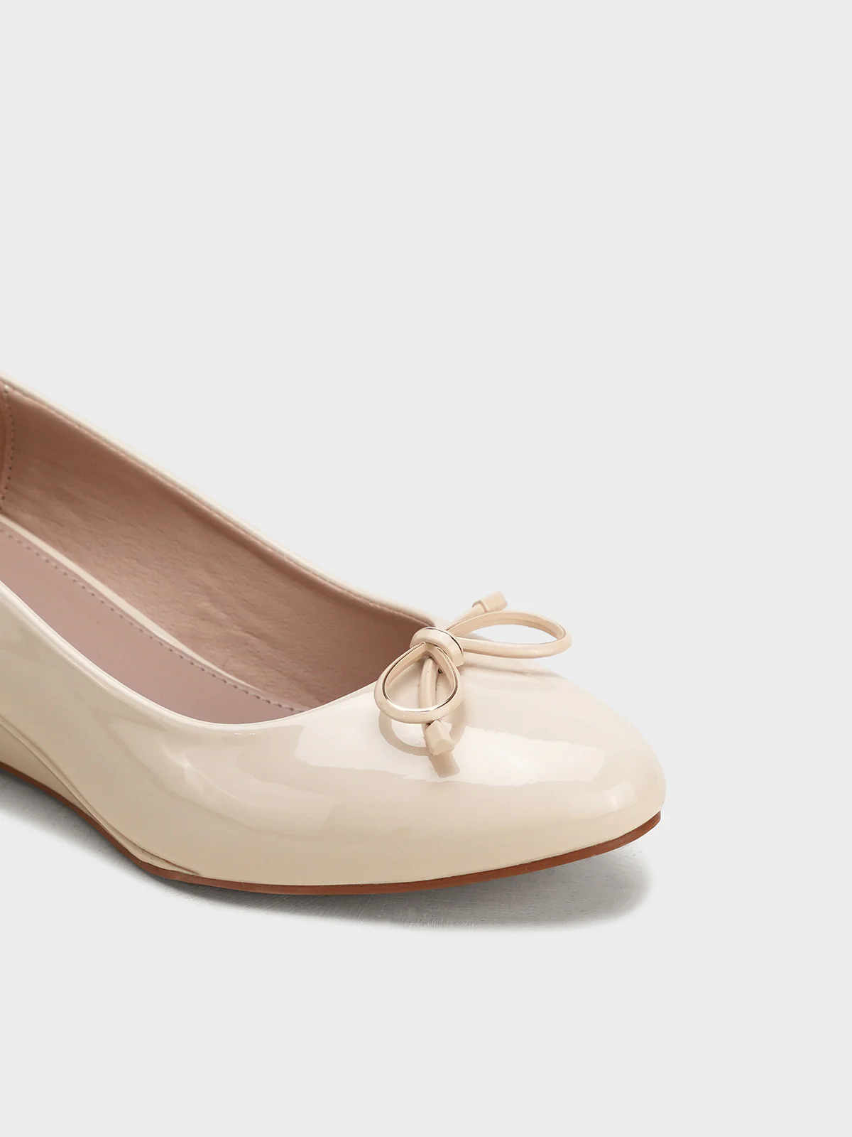Women "PAISLEY" Classic Low Heel Courts - Image 4