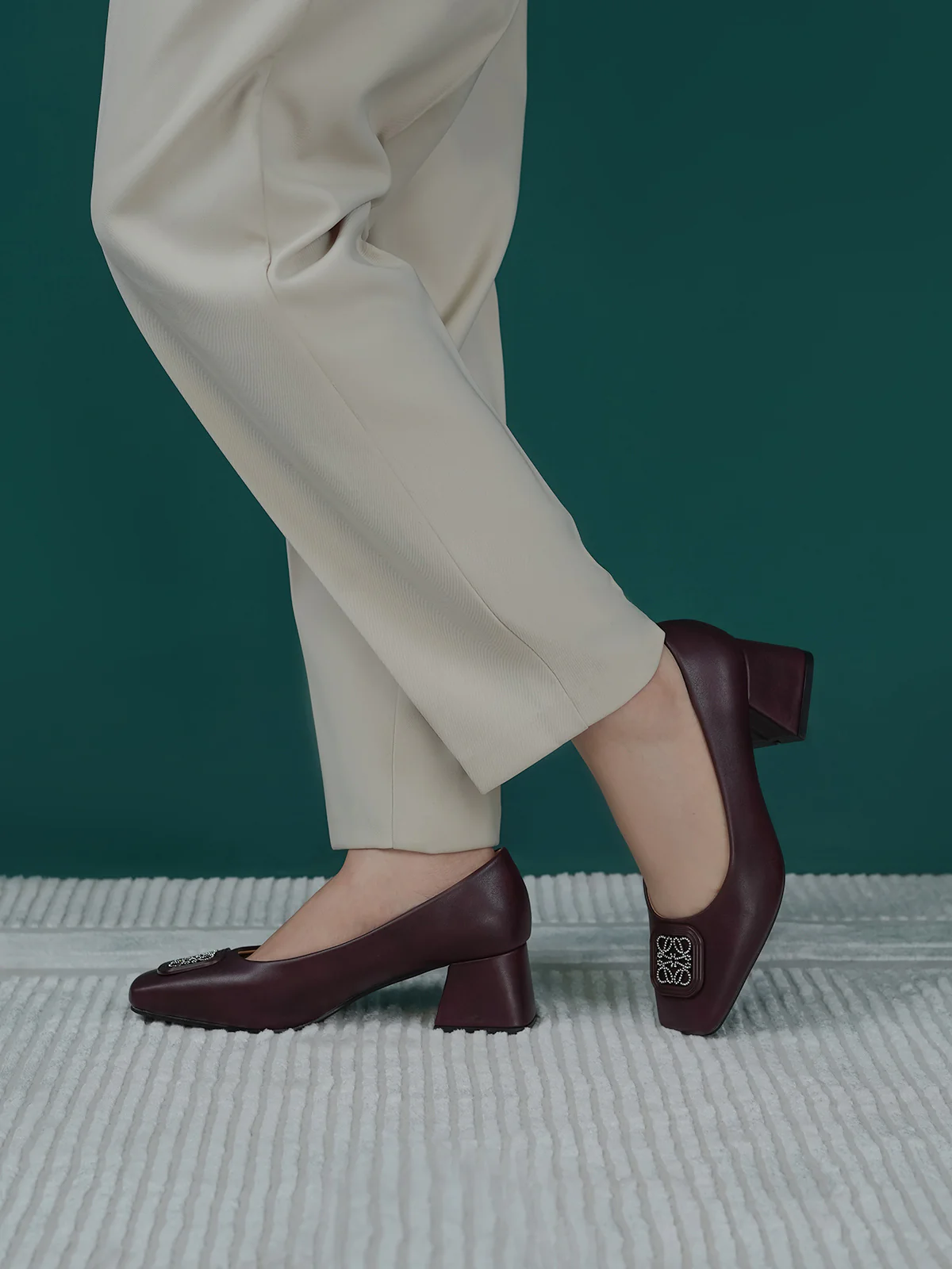 Women "PANYIN" Stylish Court Shoes - Image 6