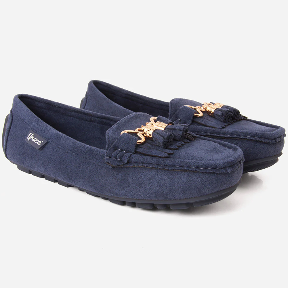 Women "PATICE" Moosehide Fringed Kilty Moccasins - Image 2