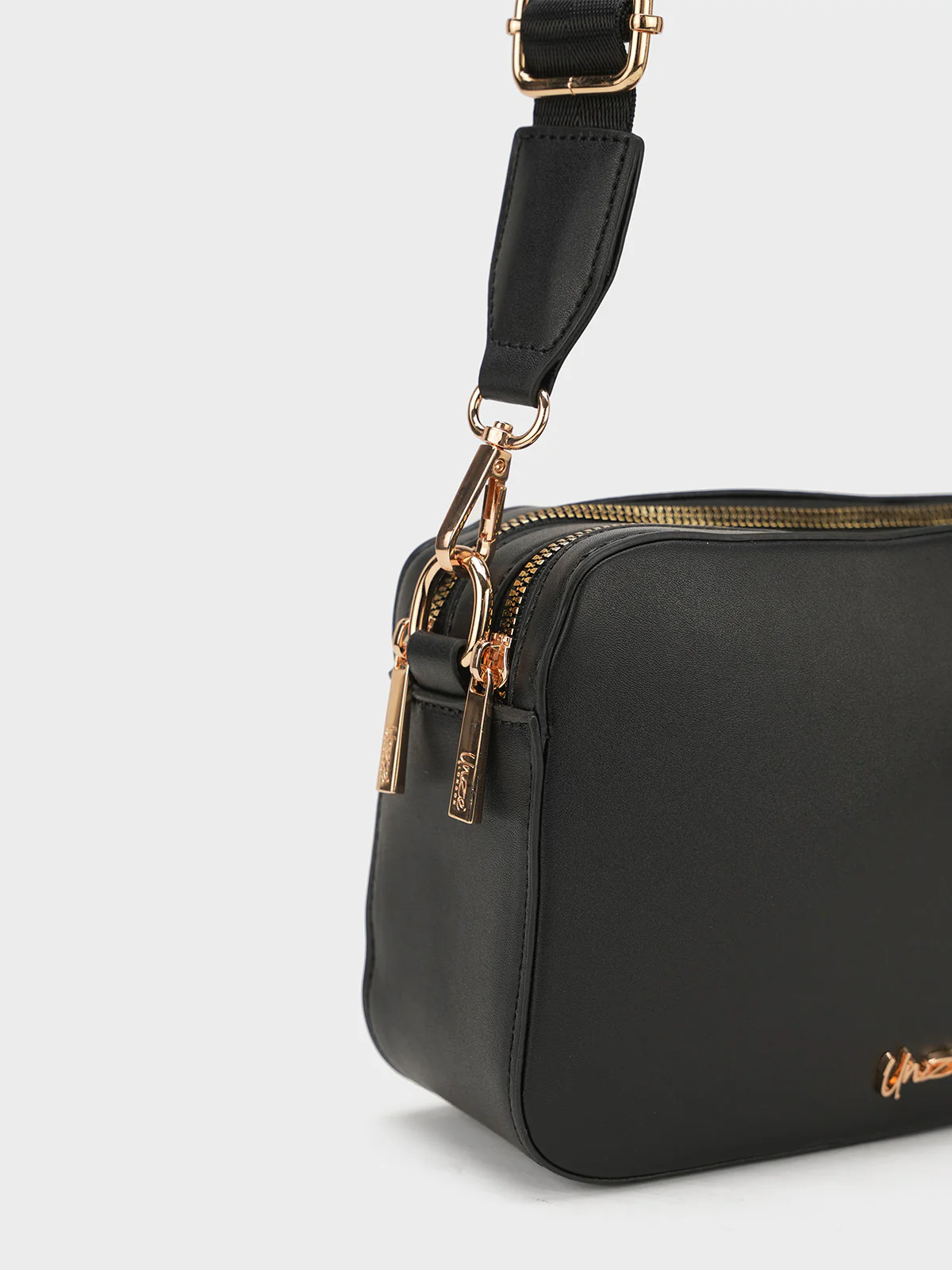 Women "QUINN" Modern Crossbody Bag - Image 7