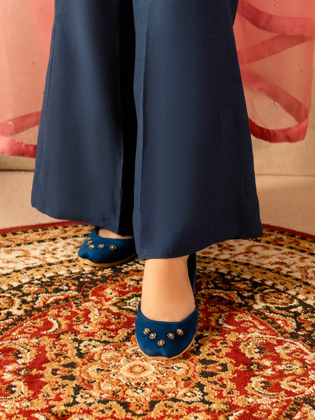 Women "RAAHIM" Classic Embroidery Khussa - Image 6