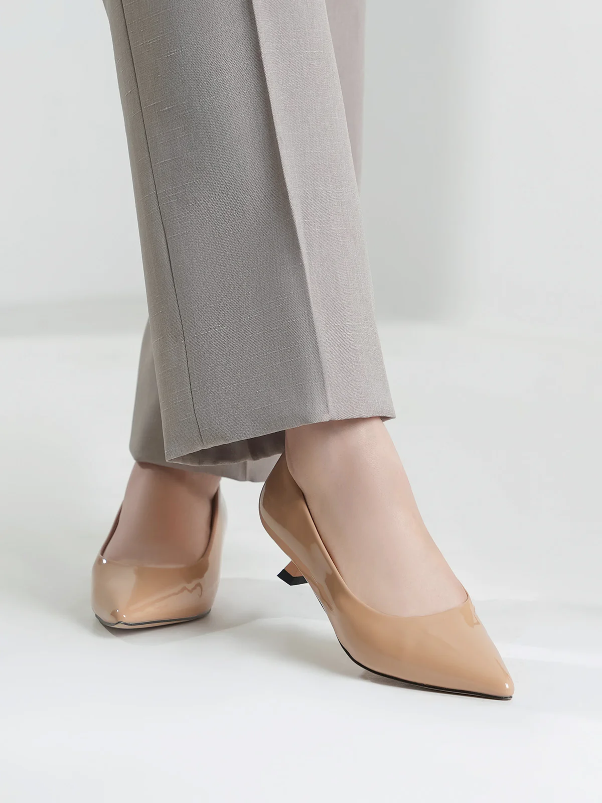 Women "RENSKE" Casual Pointed Toe Court Shoes - Image 3
