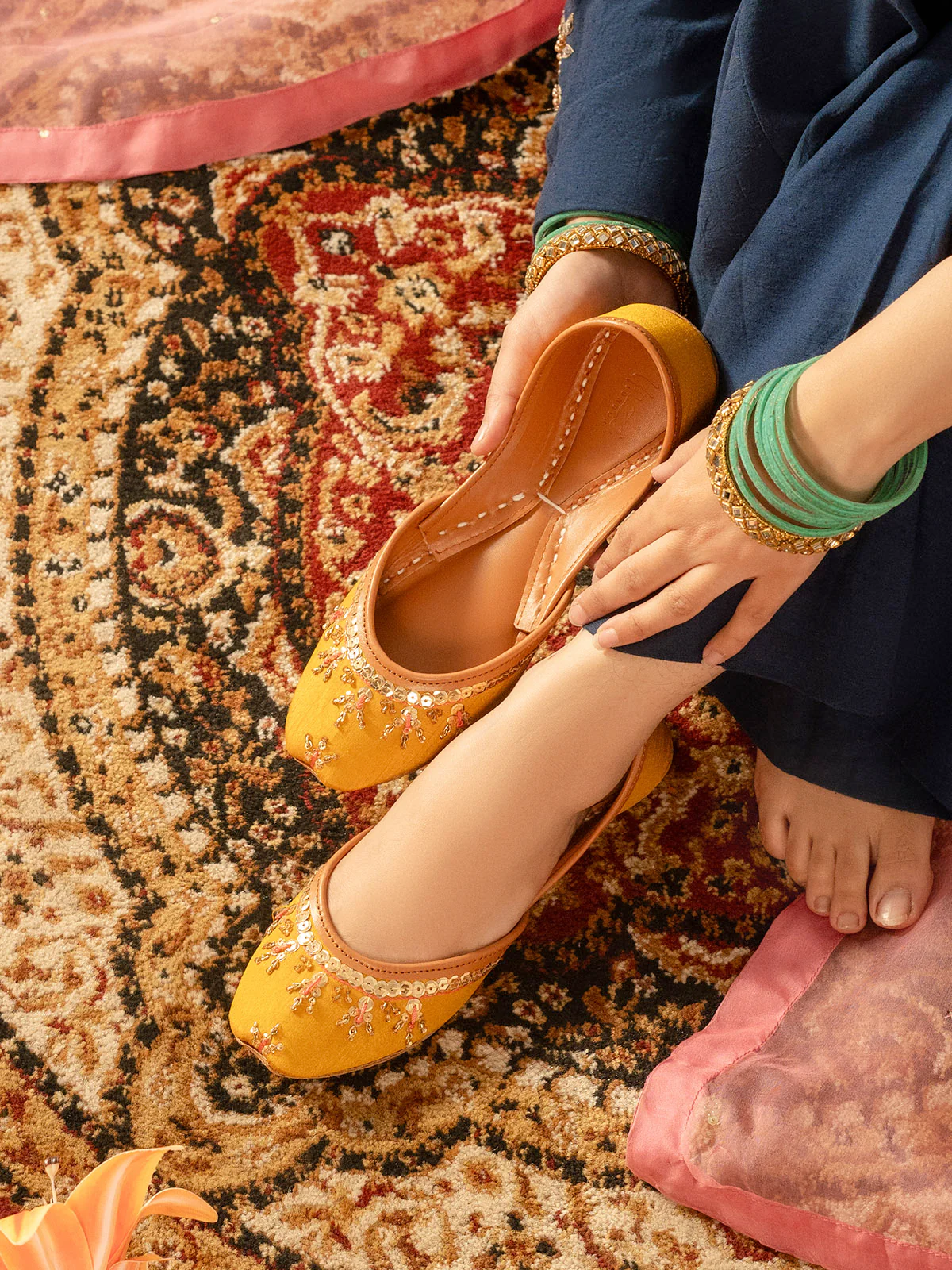 Women "SITARA" Traditional Fancy Khussa