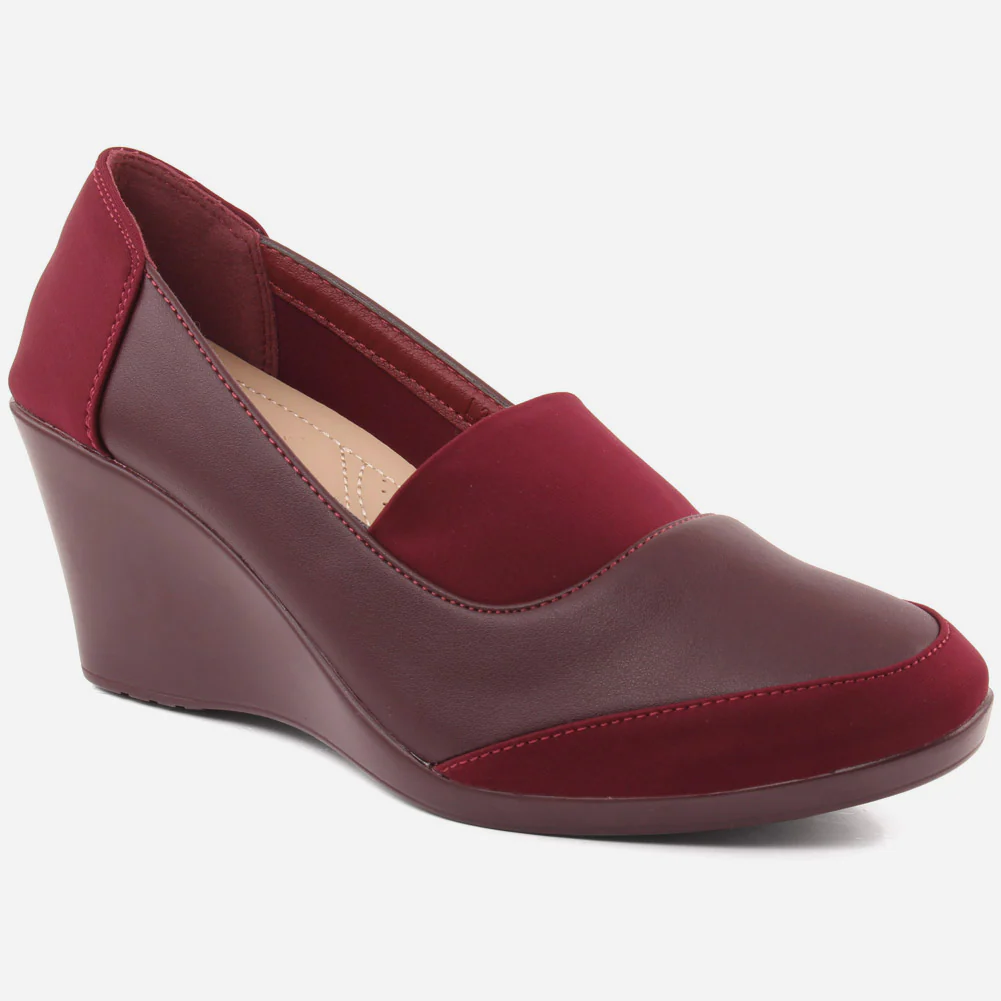 Women "SOHIER" Rounded Toe Wedge Moccasins
