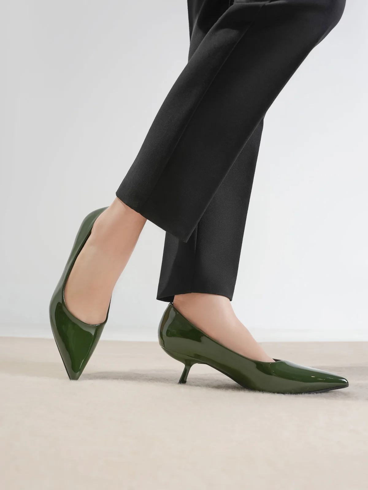 Women "SUTEKH" Low Heel Casual Courts