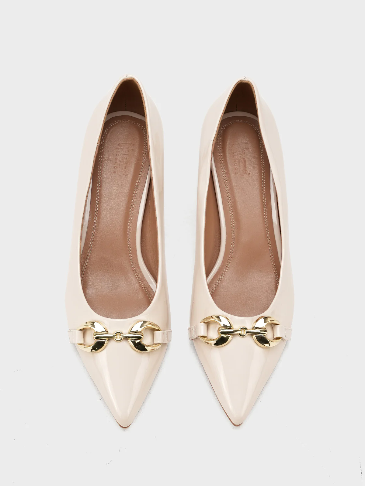 Women "TAURED" Causal Smooth Courts - Image 9