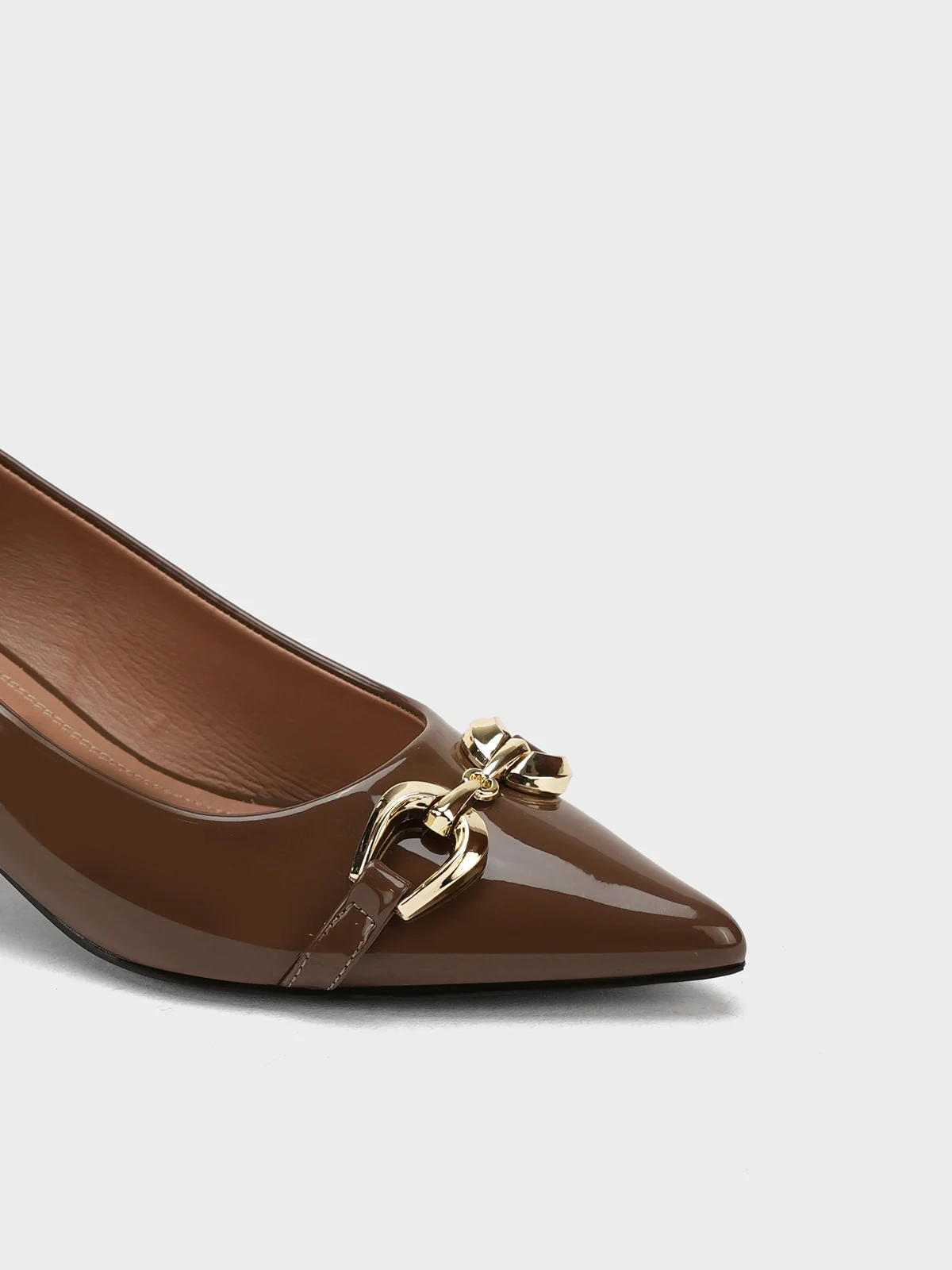 Women "TAURED" Causal Smooth Courts - Image 7