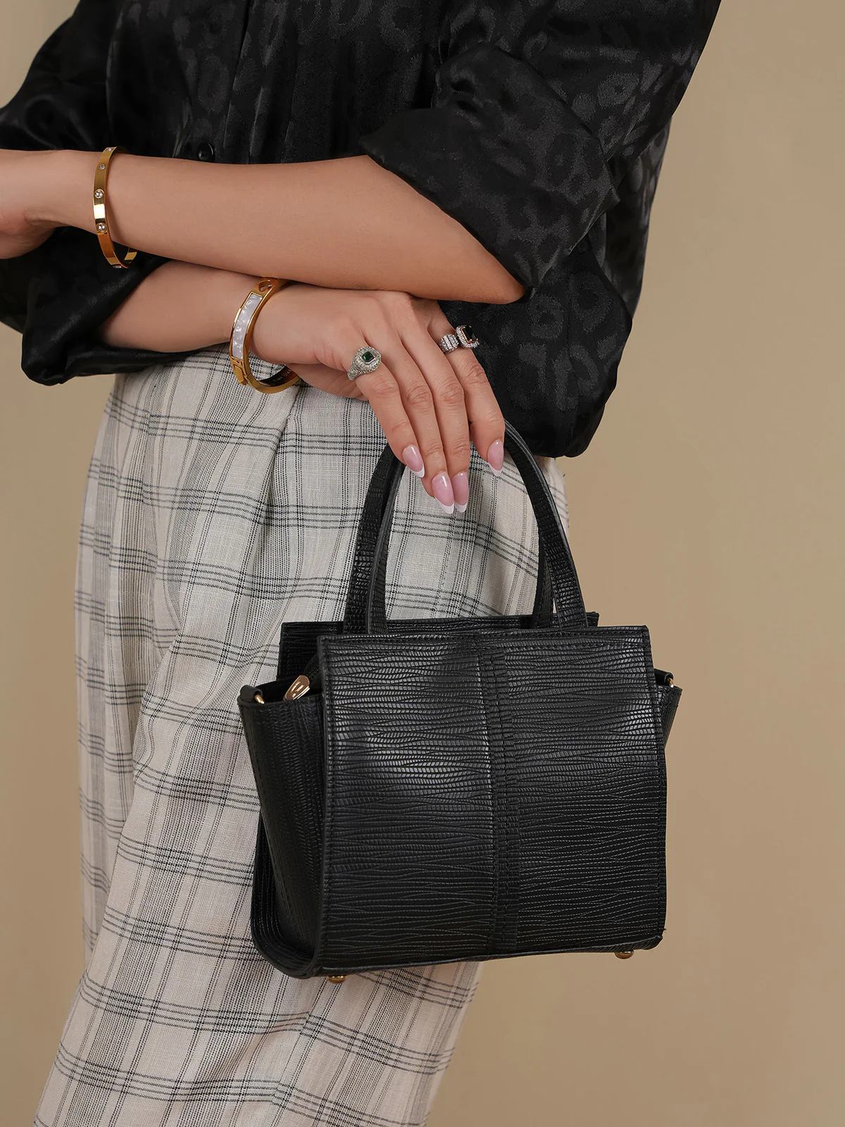 Women "TIERRA" Casual Shoulder Bags