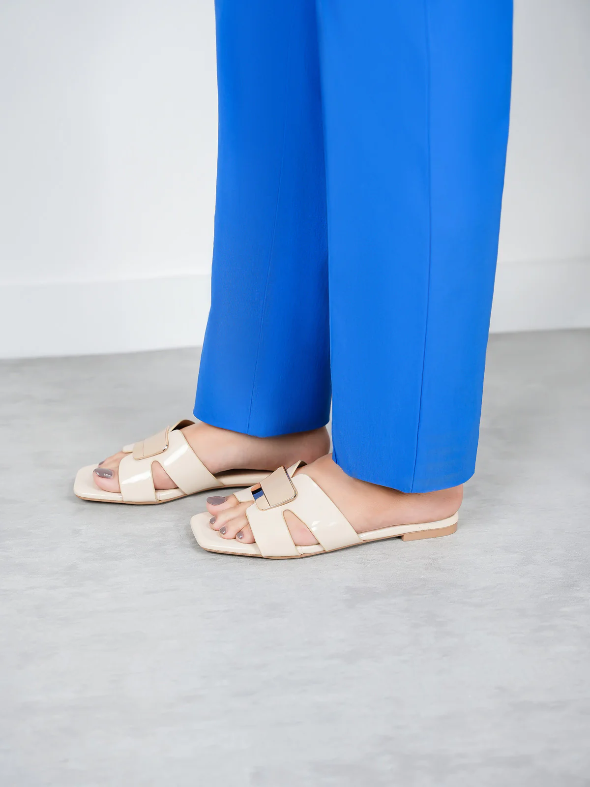 Women "VAGITUS" Casual Comfy Slippers - Image 6