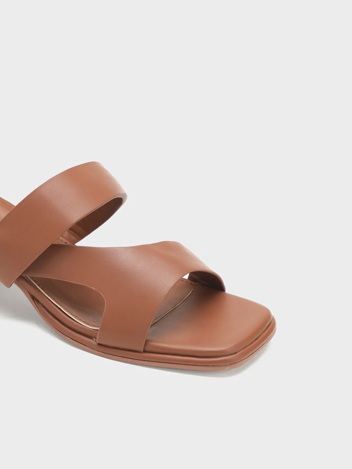 Women "VNTINA" Slip On Block Heel Sandals - Image 7