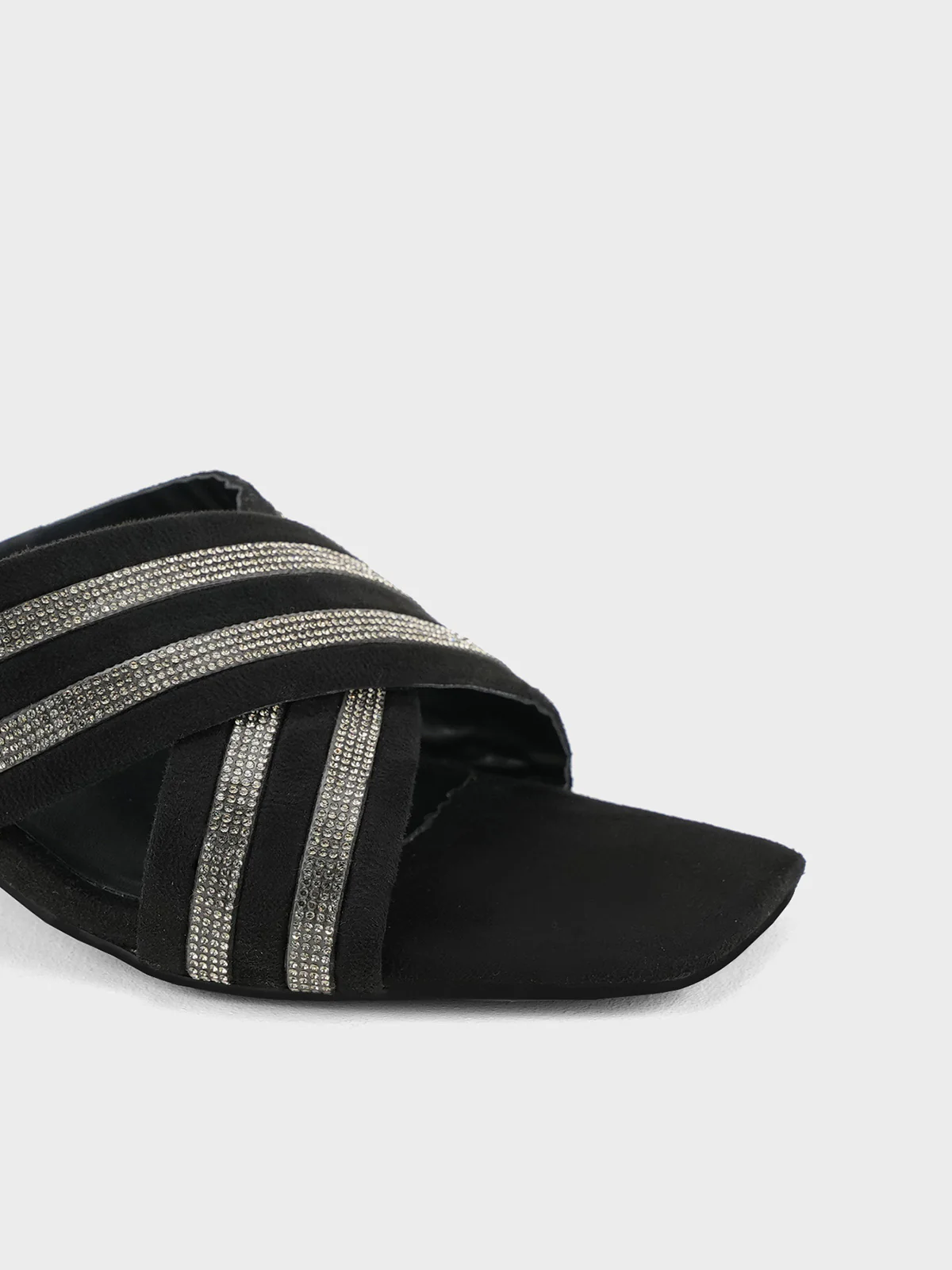 Women "WAMBLE" Crossover Evening Sandals - Image 4