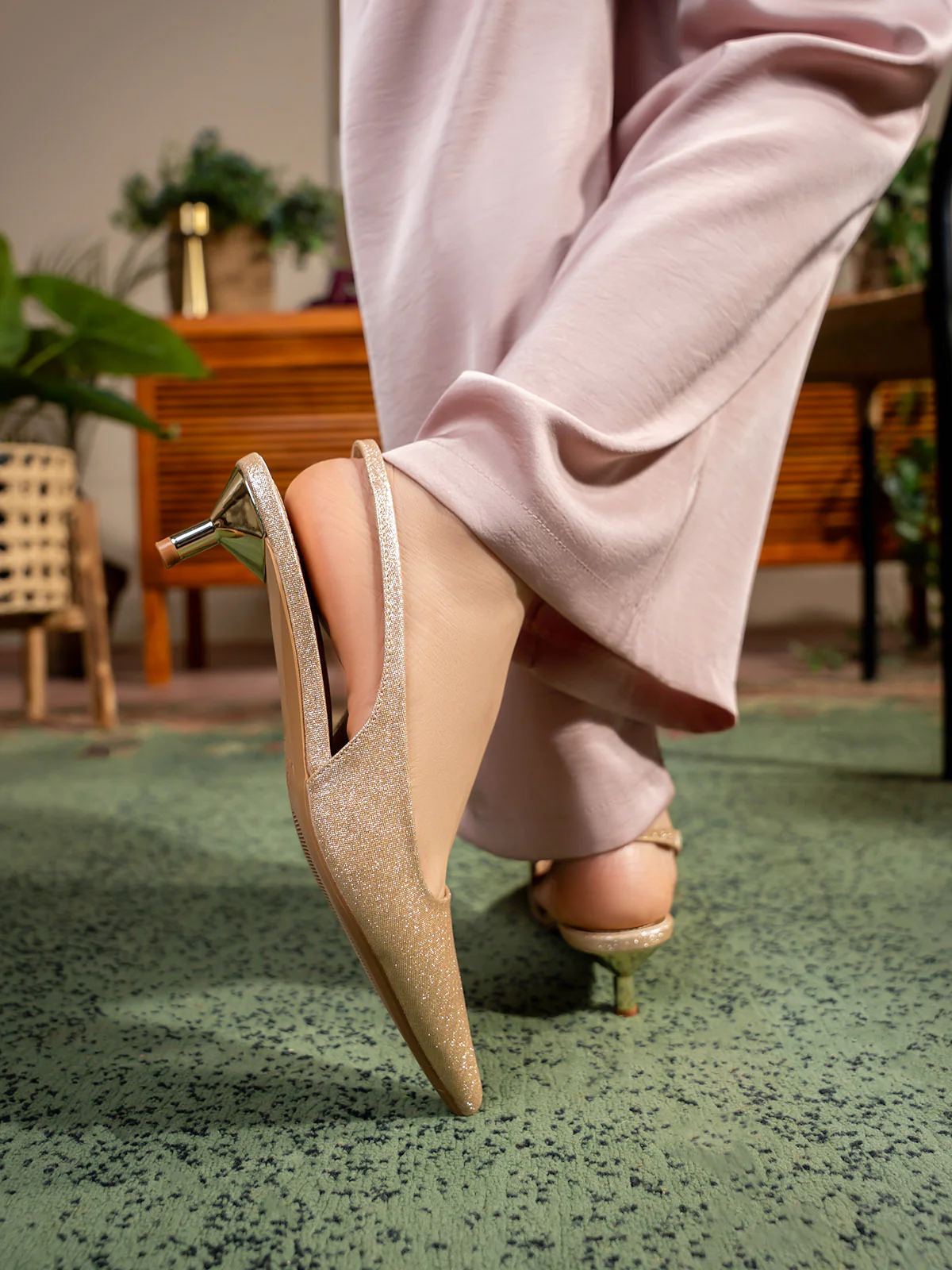 Women "WAYNE" Pointed Toe Slingback Sandals - Image 6