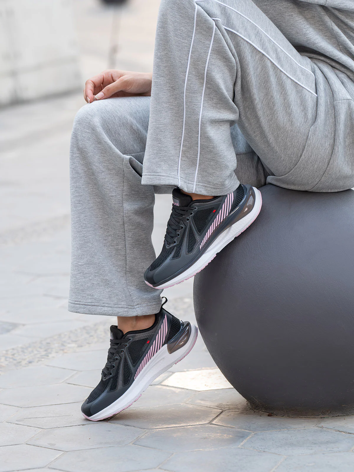 Women "YEONG" Modern Lace Up Trainers - Image 6