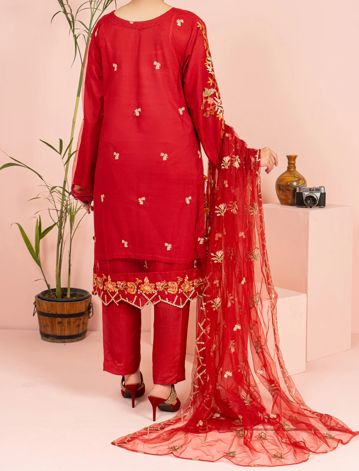 Womens "AMINA" EMB Net Three Piece Suit - Image 4