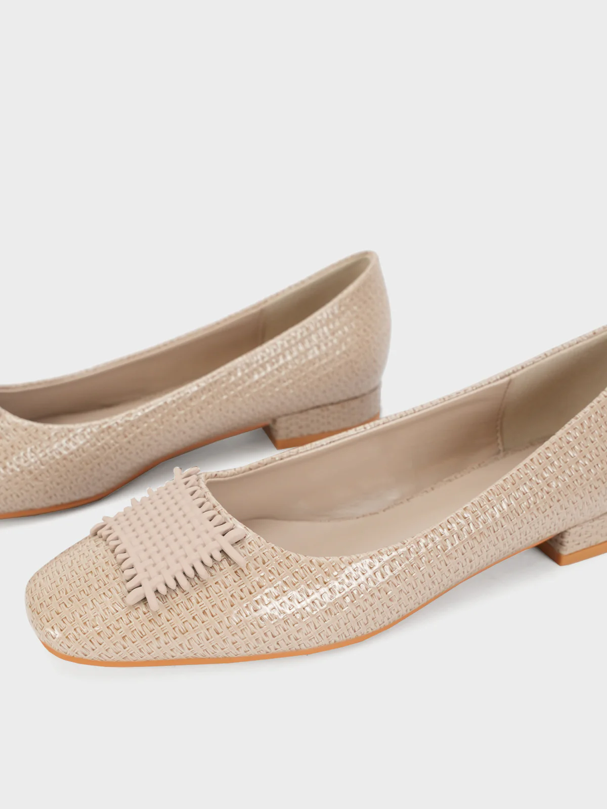 Women's "ANALEAH" Block Low Heel Pumps - Image 4